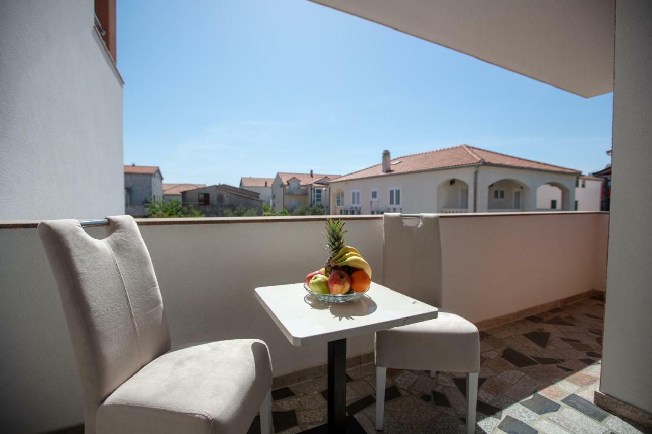 Vila Tatjana Vodice Kültér fotó